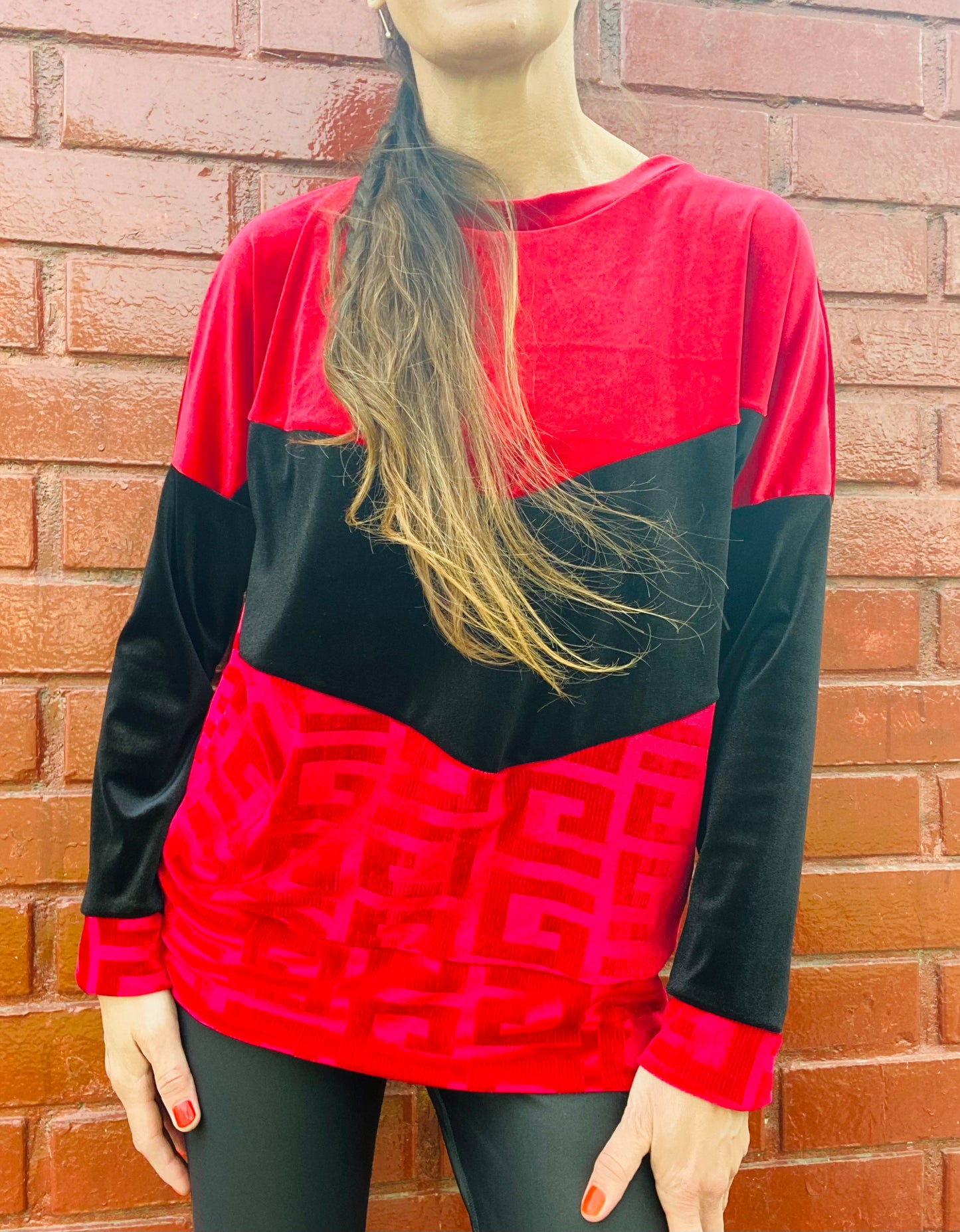 Poleron Velvet Red Black