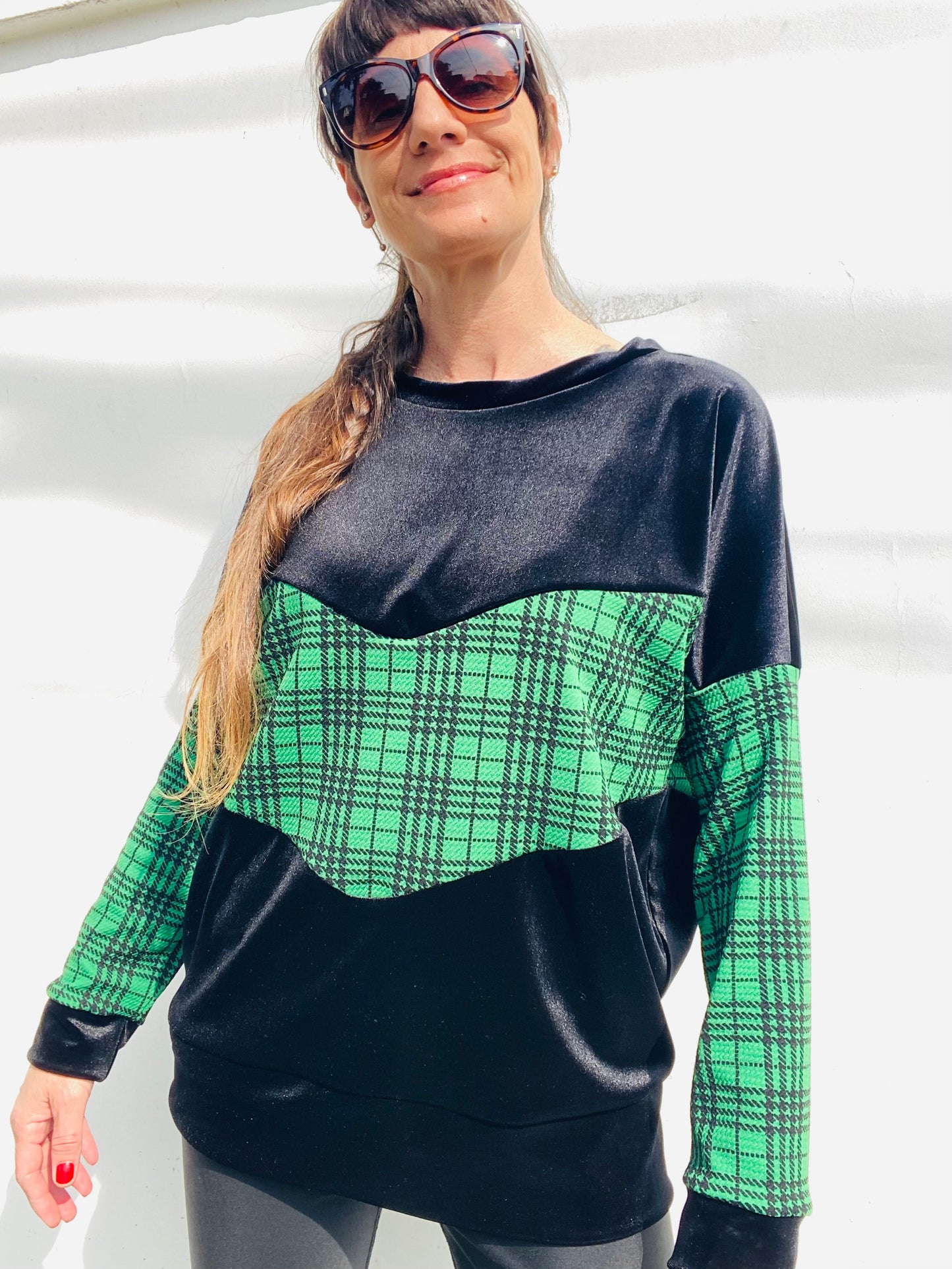 Poleron Velvet Black Cuadrille