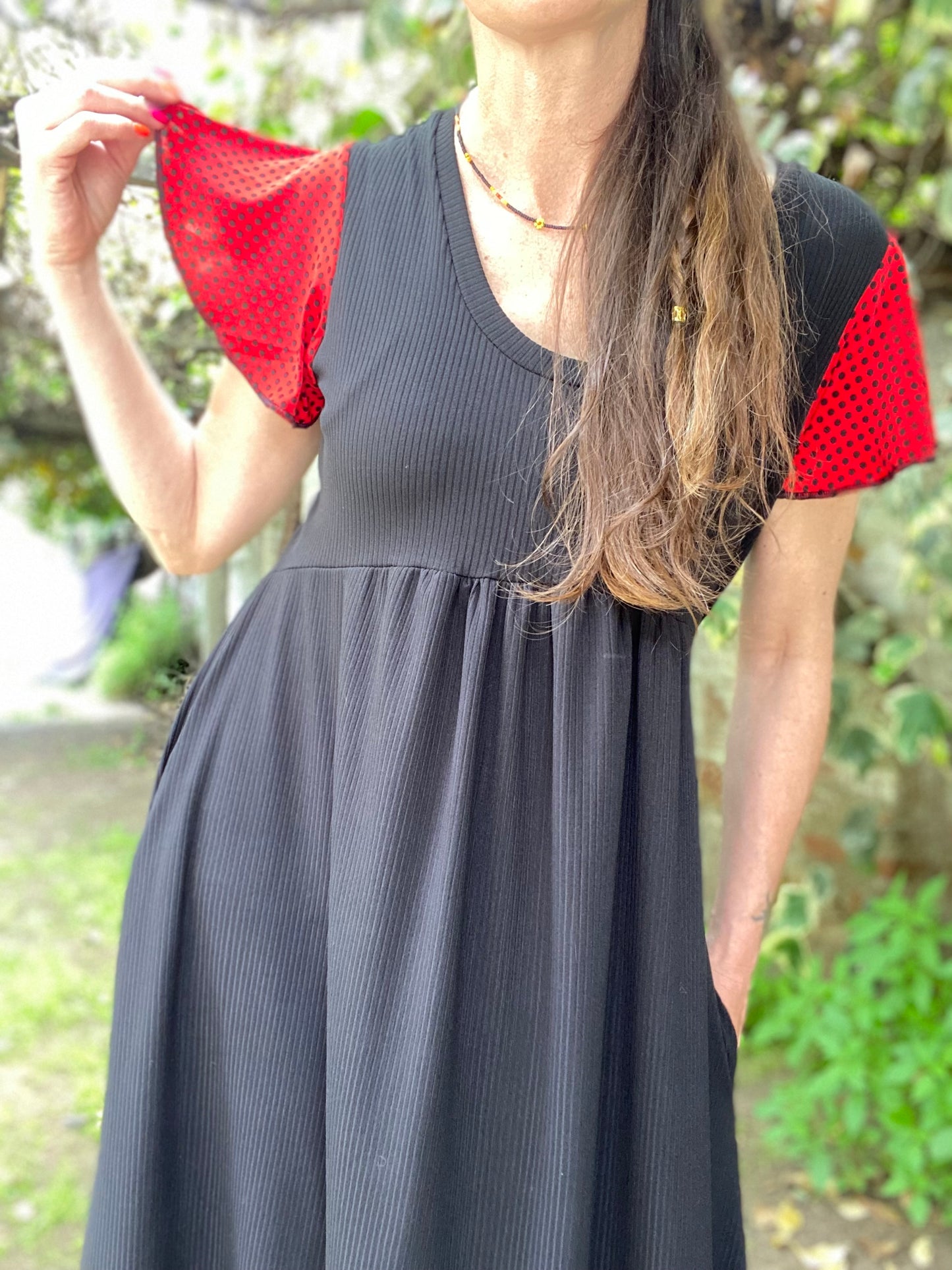 Véstido Mila Long Black lunares negros