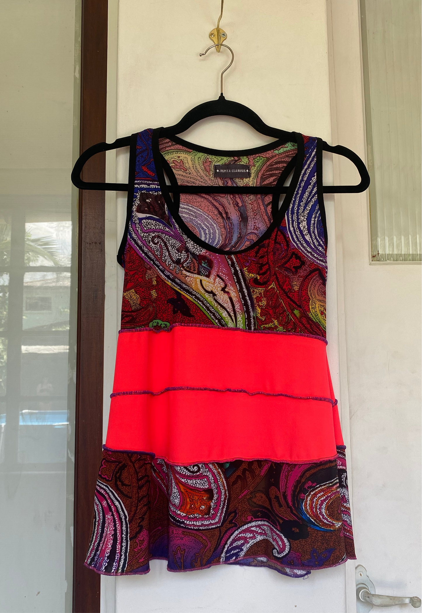 Polera sin manga Yoli