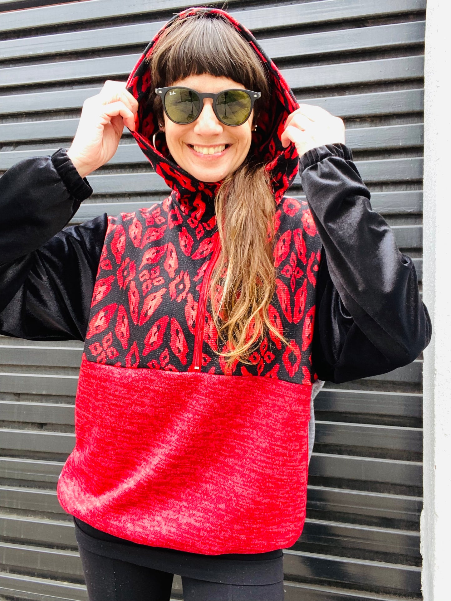 Poleron Beta Red and Black