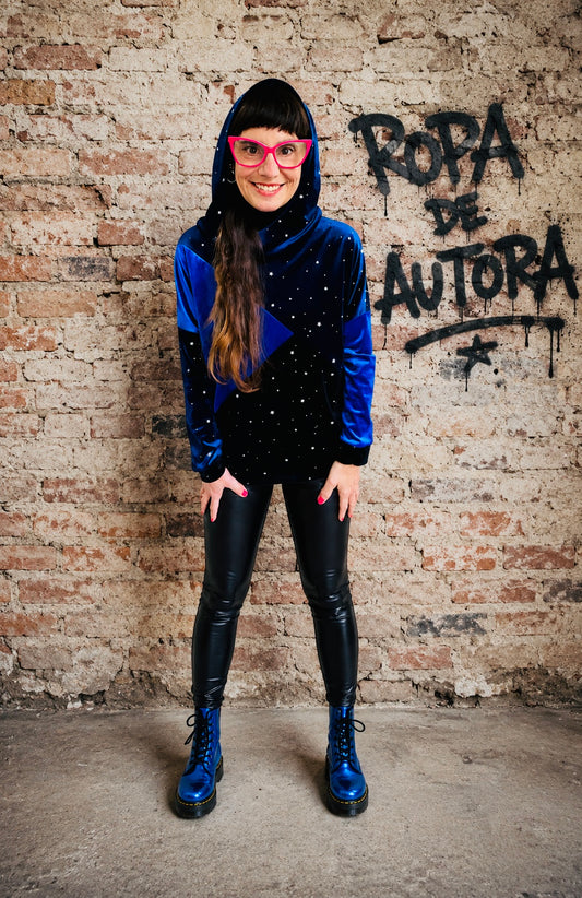 Poleron Tricolor Capuchon Full Velvet Blue💙Black Stars